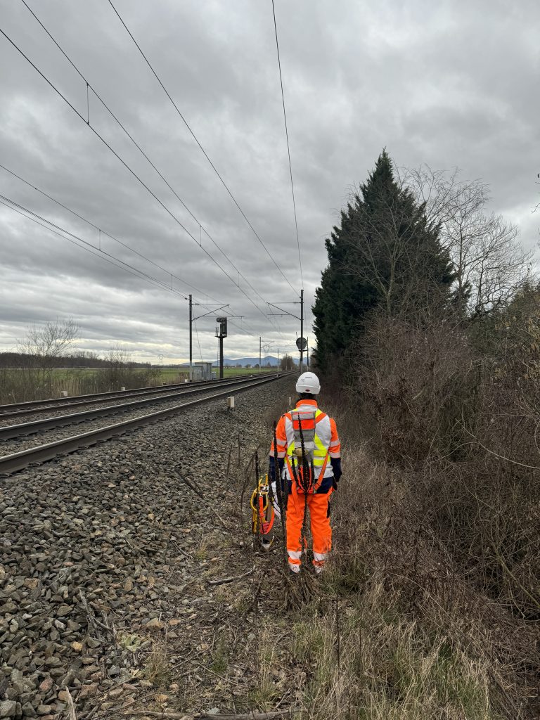 sentinelle: formation essentielle pour prévenir les incidents lors des travaux sur la voie.